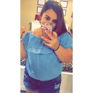 Meet your Posher, Kayla